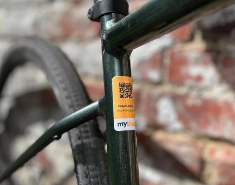 Sticker mybike op fietsframe
