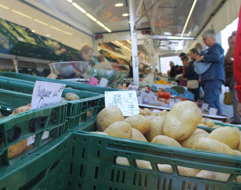 De wekelijkse markt in Dilbeek © Gemeente Dilbeek