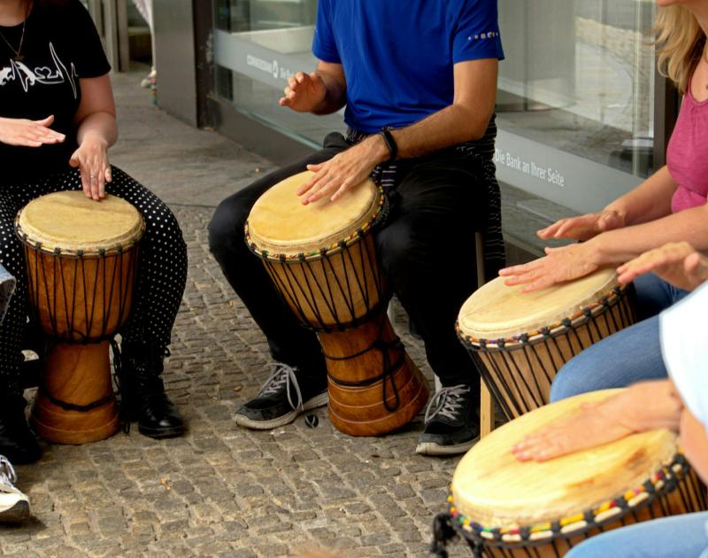 Huis van het Kind Dilbeek- Spel en ontmoeting- Muziek maken © eugene bolshem