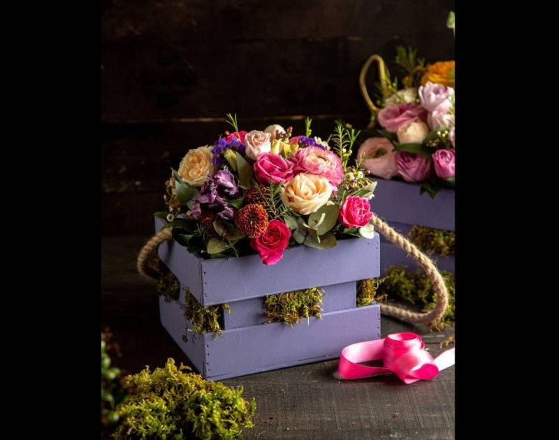 Bloemen schikken in de lente © freepik