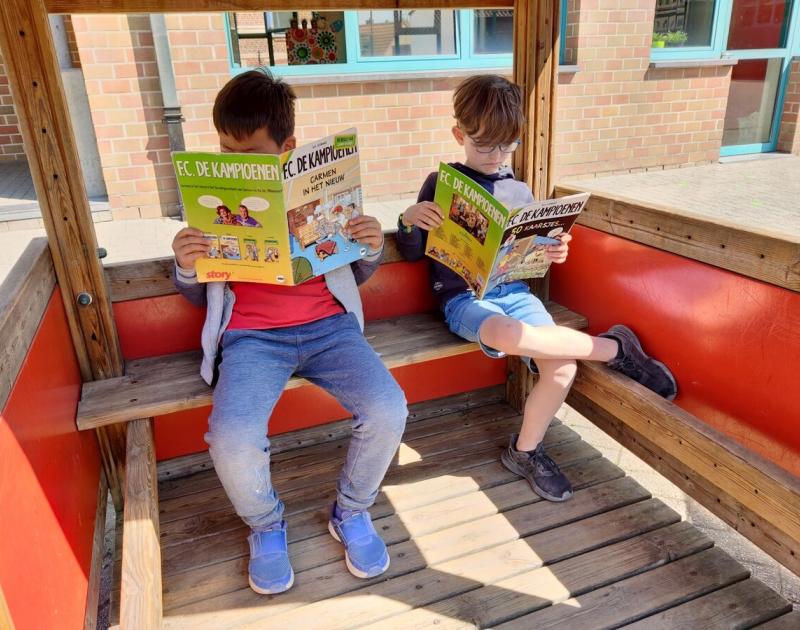 Lezen in het zonnetje