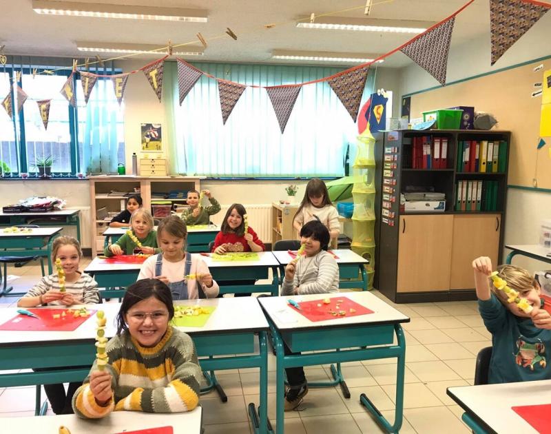 Fruitbrochettes maken