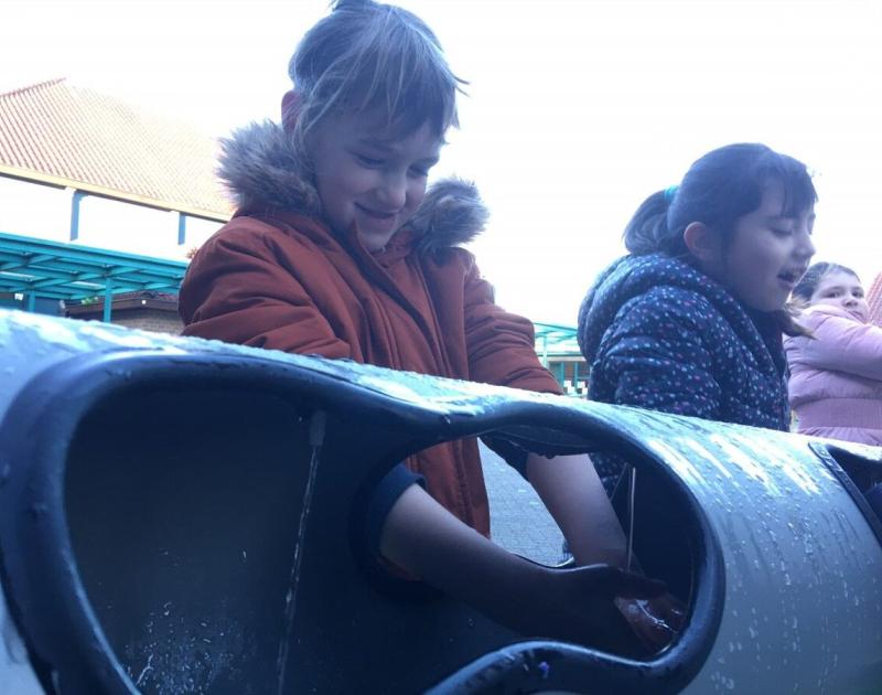 Nieuwe wastafels in onze school