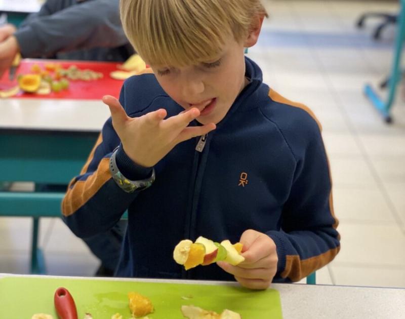 Fruitbrochette maken