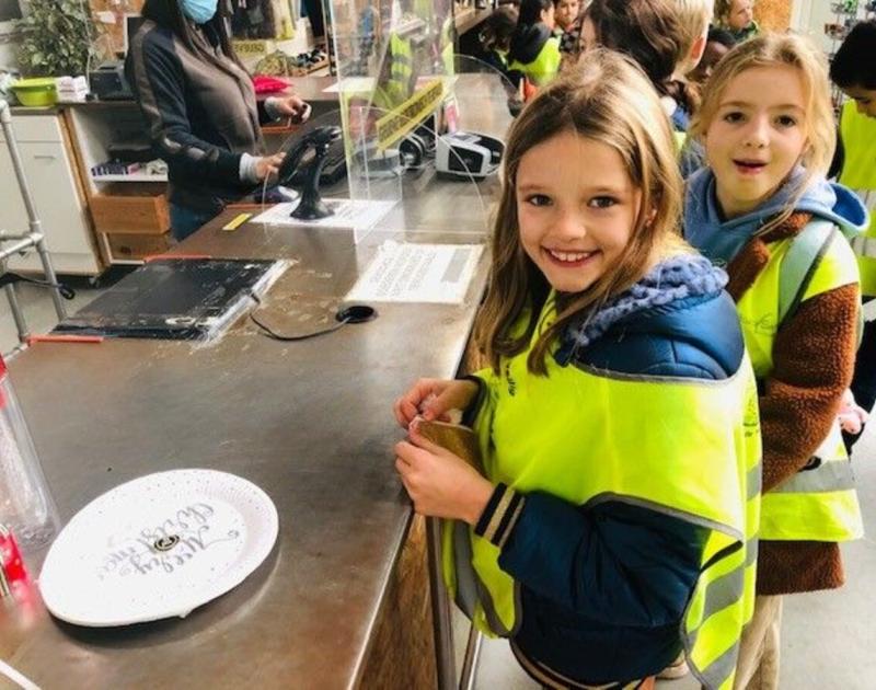 Bezoek kringloopwinkel