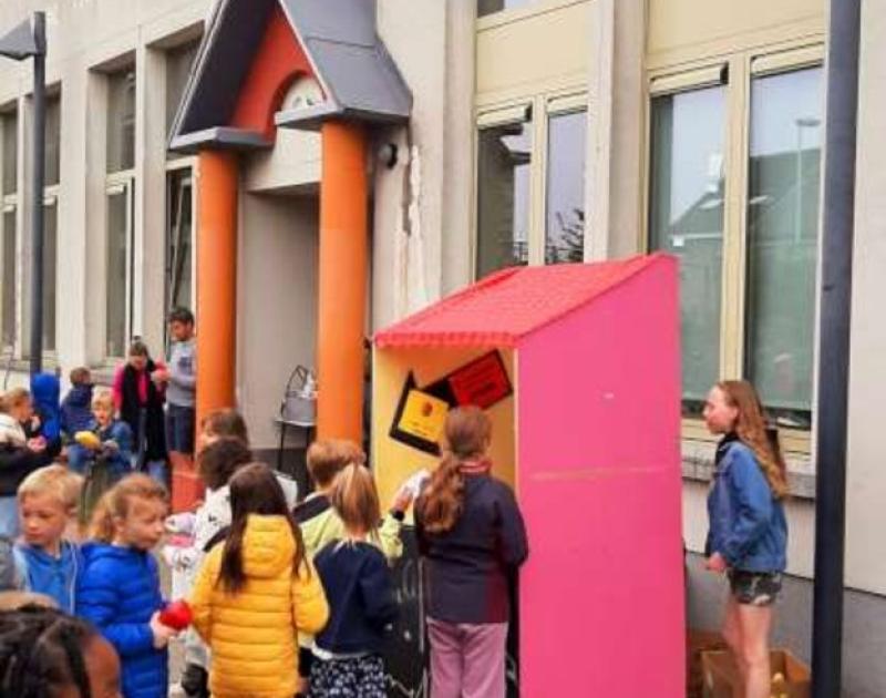 Appeltjesverkoop door de leerlingenraad